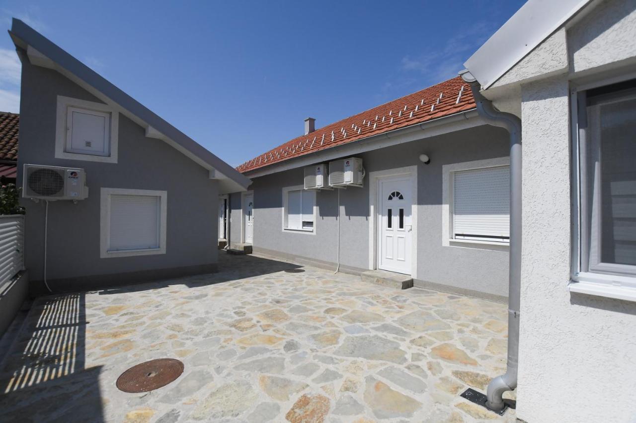 Relax Apartmani Kladovo Eksteriør billede