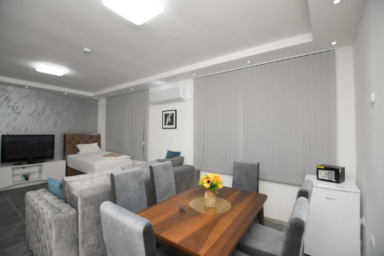 Relax Apartmani Kladovo Eksteriør billede