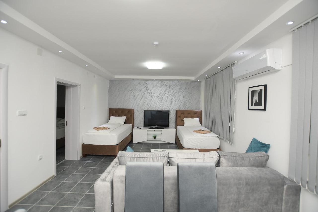 Relax Apartmani Kladovo Eksteriør billede