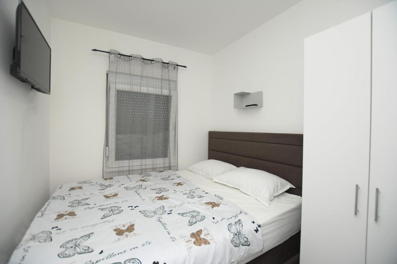 Relax Apartmani Kladovo Eksteriør billede