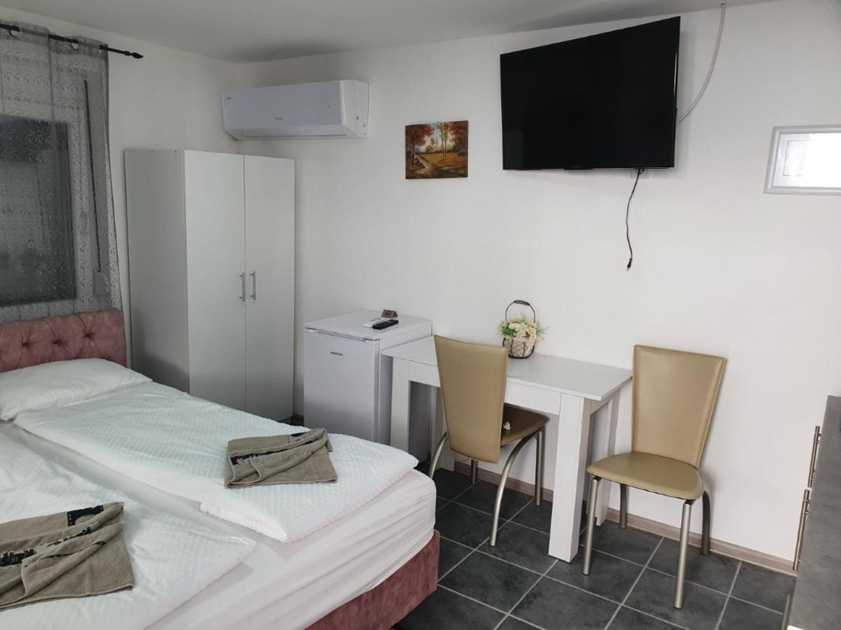 Relax Apartmani Kladovo Eksteriør billede