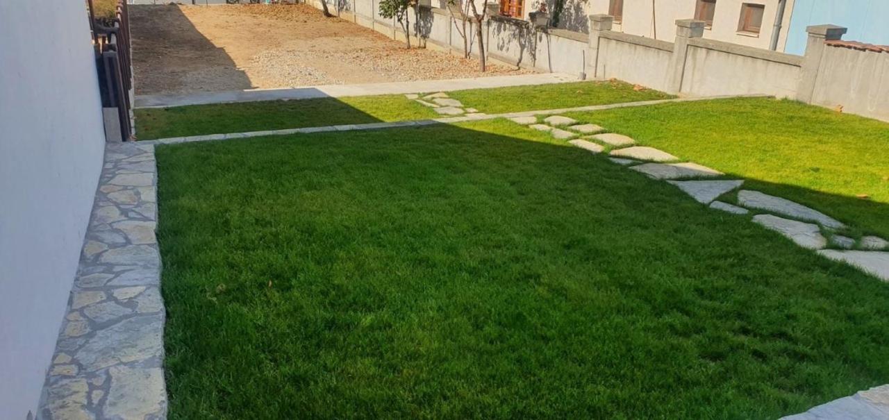 Relax Apartmani Kladovo Eksteriør billede